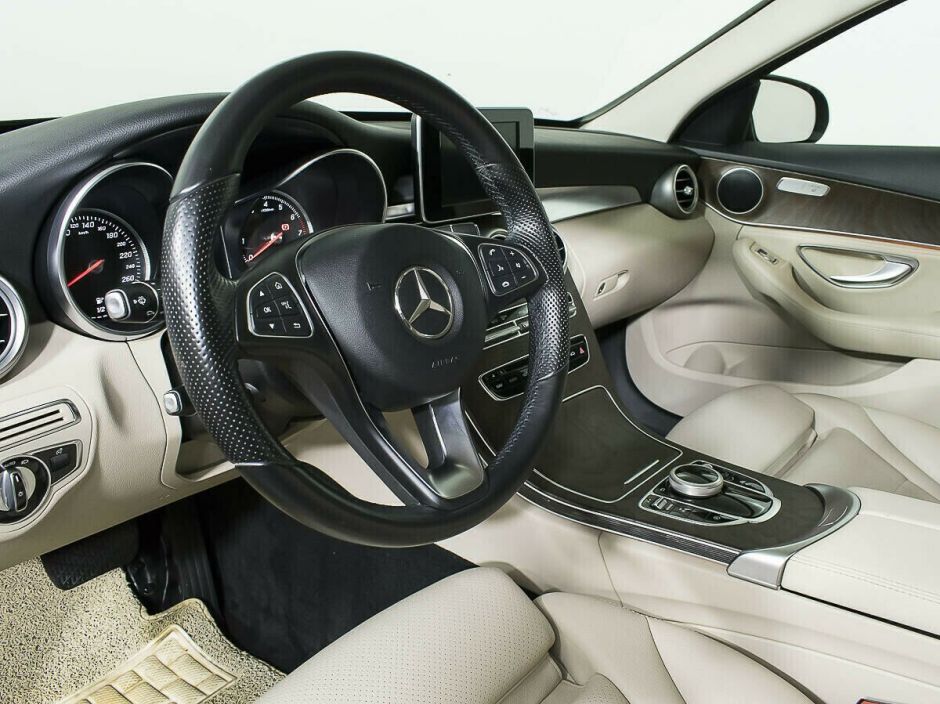 Mercedes-Benz C-Класс, 2.0 л, АТ, 2015 фото 2