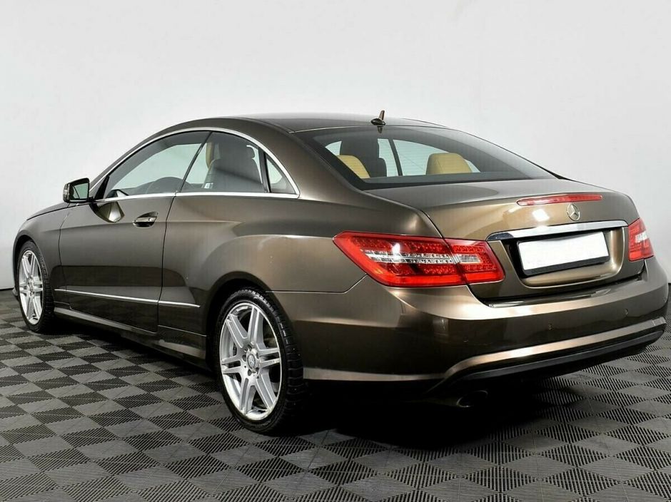 Mercedes-Benz E-Класс, 1.8 л, АТ, 2009 фото 5