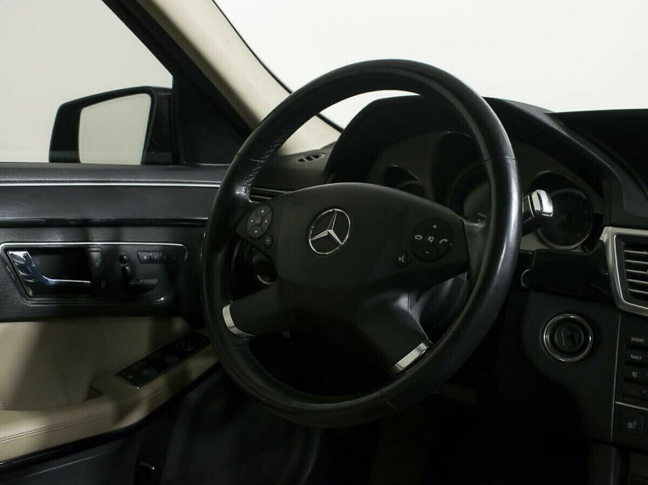 Mercedes-Benz E-Класс, 3.5 л, АТ, 2010 фото 11