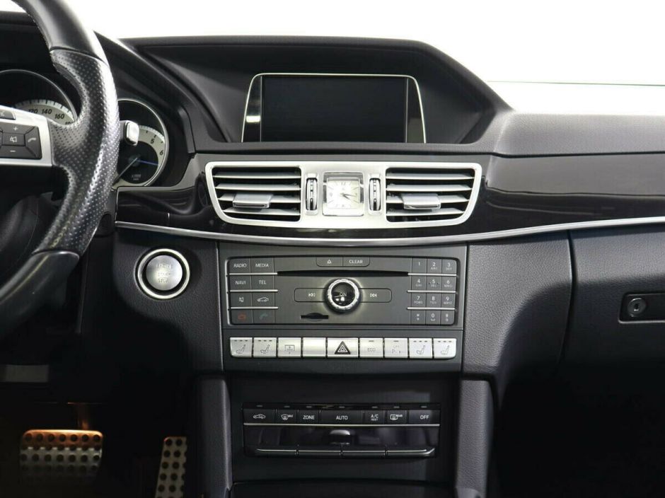 Mercedes-Benz E-Класс, 3.5 л, АТ, 2014 фото 10