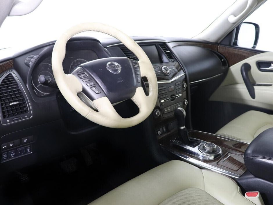 Nissan Patrol, 5.6 л, АТ, 2010 фото 7