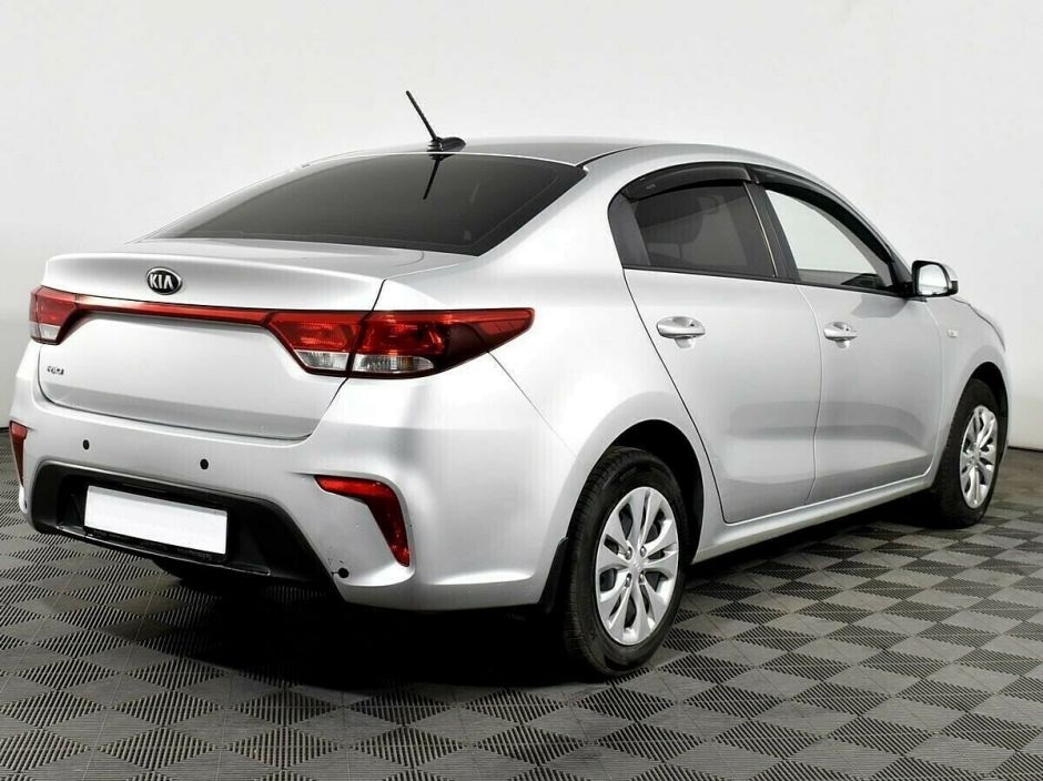 Kia Rio, 1.6 л, АТ, 2018 фото 4