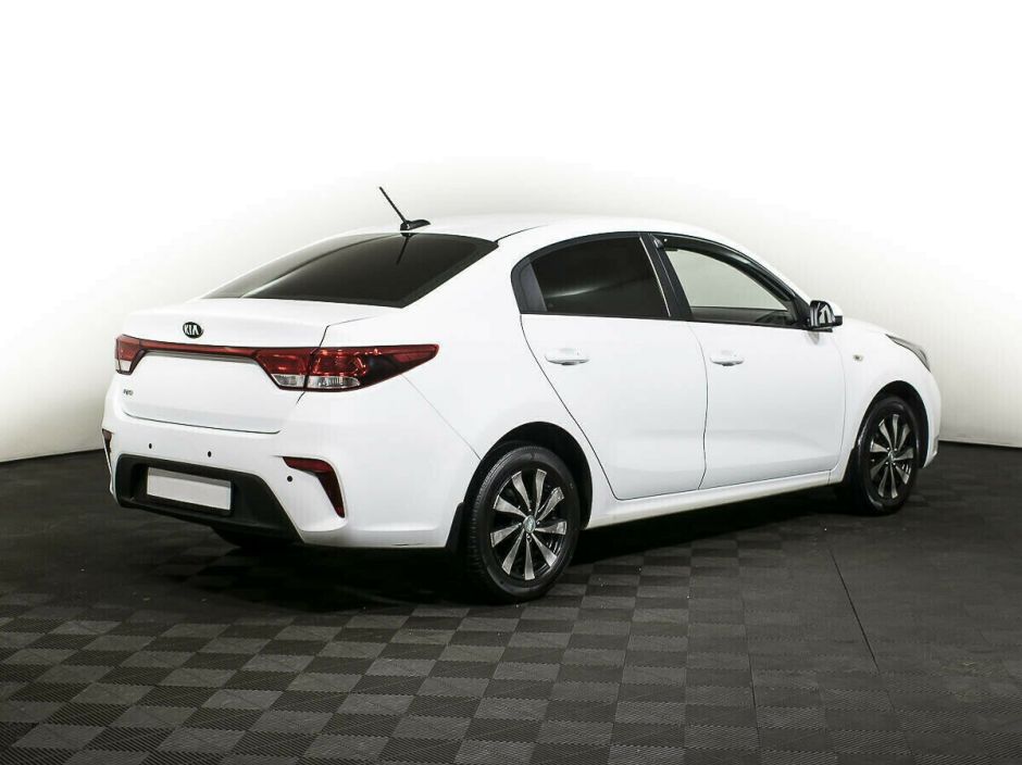Kia Rio, 1.6 л, АТ, 2018 фото 4