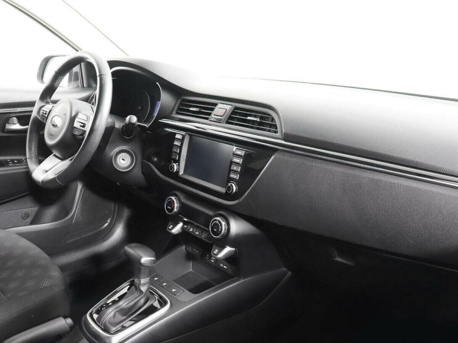 Kia Rio, 1.6 л, АТ, 2017 фото 1