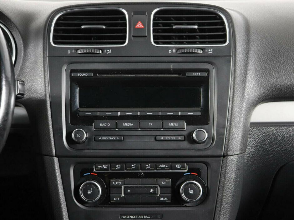 Volkswagen Golf, 1.4 л, Робот, 2009 фото 1