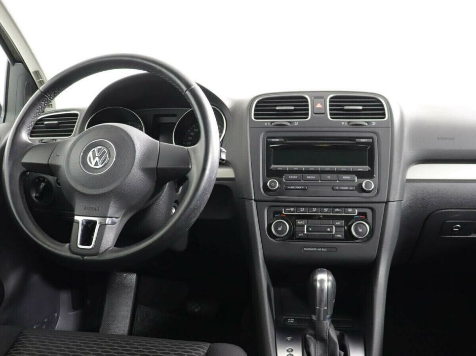 Volkswagen Golf, 1.6 л, Робот, 2009 фото 2