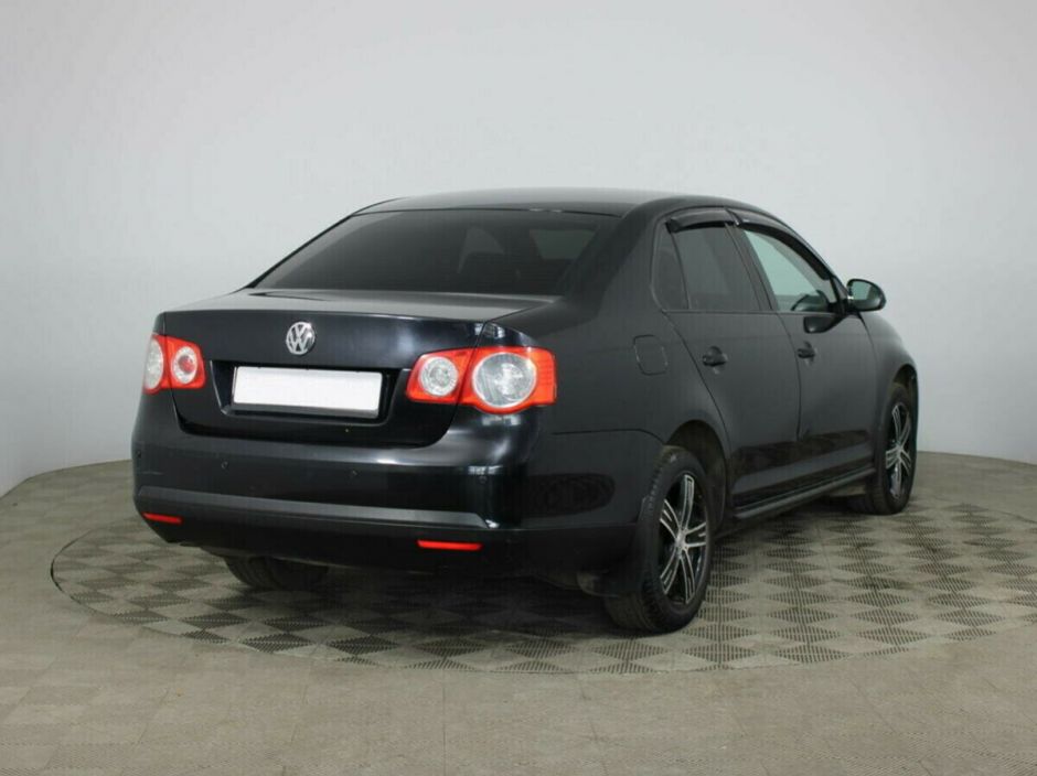 Volkswagen Jetta, 1.6 л, Робот, 2009 фото 6