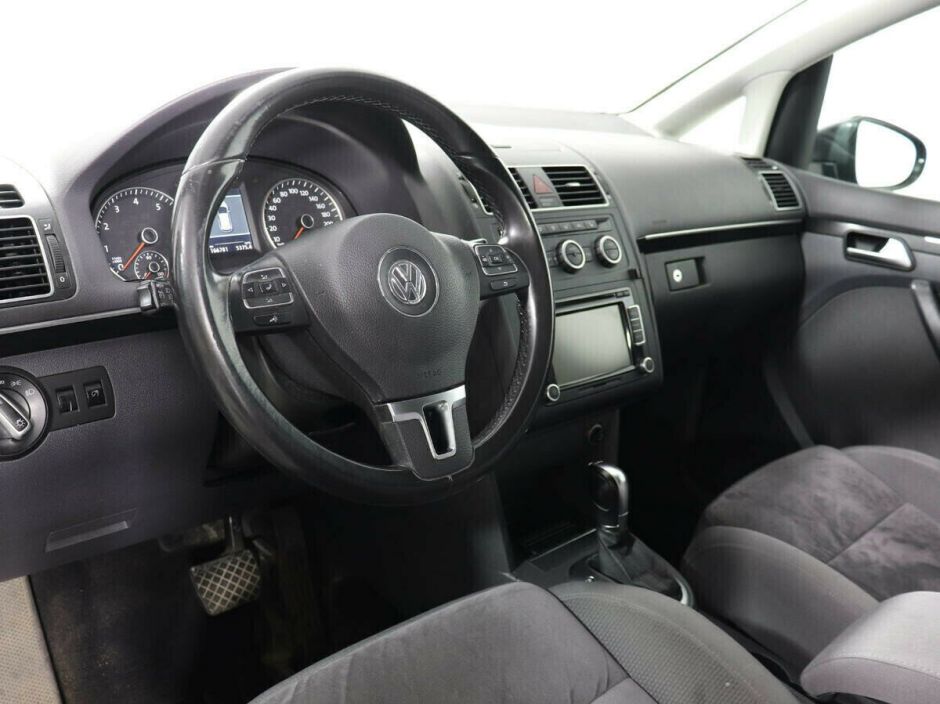 Volkswagen Touran, 1.4 л, Робот, 2014 фото 2