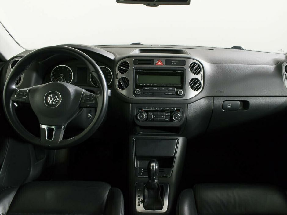 Volkswagen Tiguan, 2.0 л, АТ, 2011 фото 7