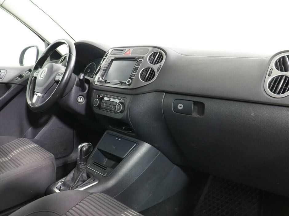 Volkswagen Tiguan, 2.0 л, АТ, 2008 фото 2