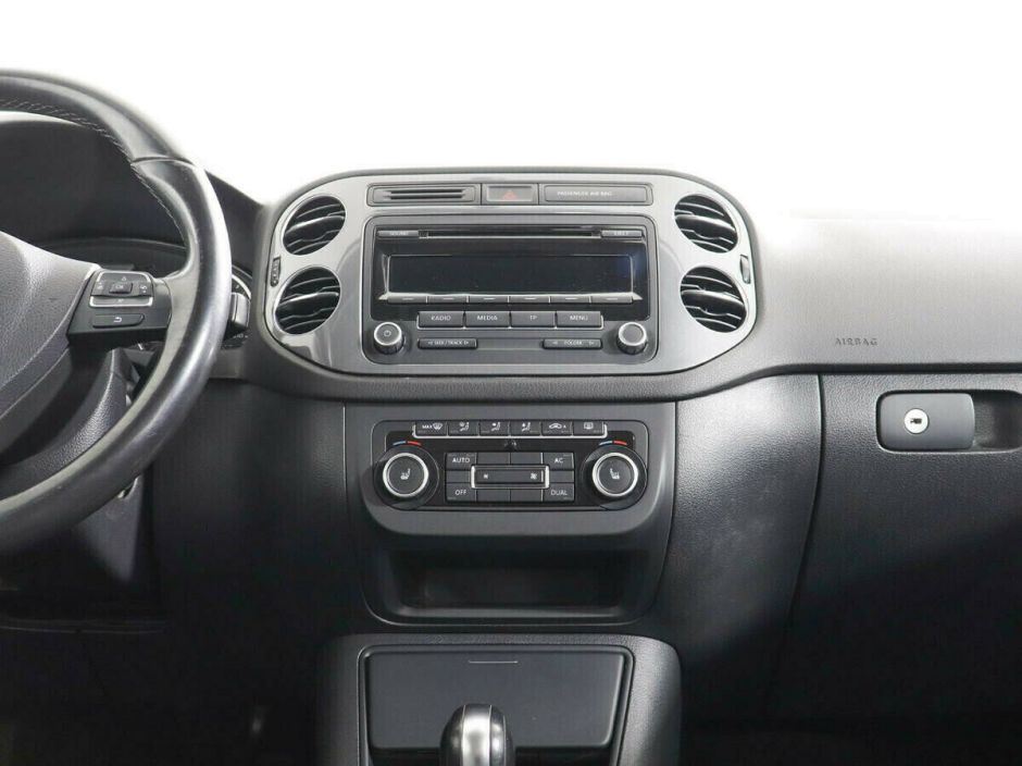 Volkswagen Tiguan, 2.0 л, АТ, 2012 фото 8
