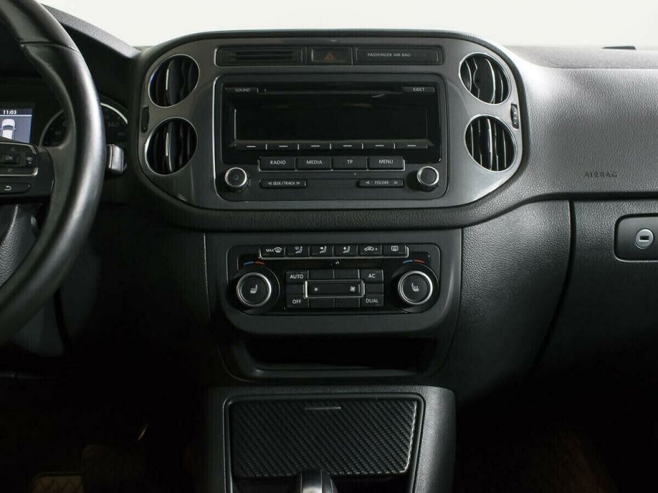 Volkswagen Tiguan, 2.0 л, АТ, 2012 фото 8