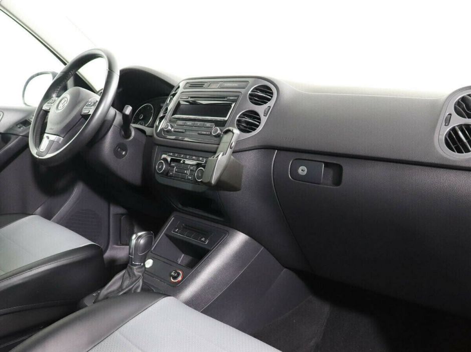Volkswagen Tiguan, 2.0 л, АТ, 2013 фото 8