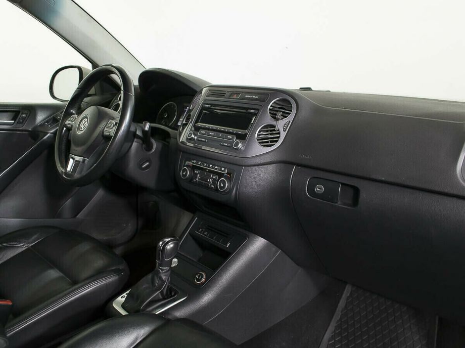 Volkswagen Tiguan, 2.0 л, АТ, 2015 фото 10