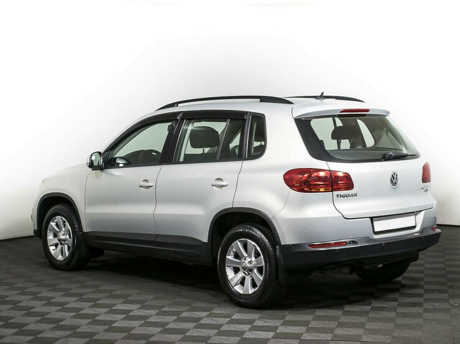 Volkswagen Tiguan, 2.0 л, АТ, 2015 фото 5