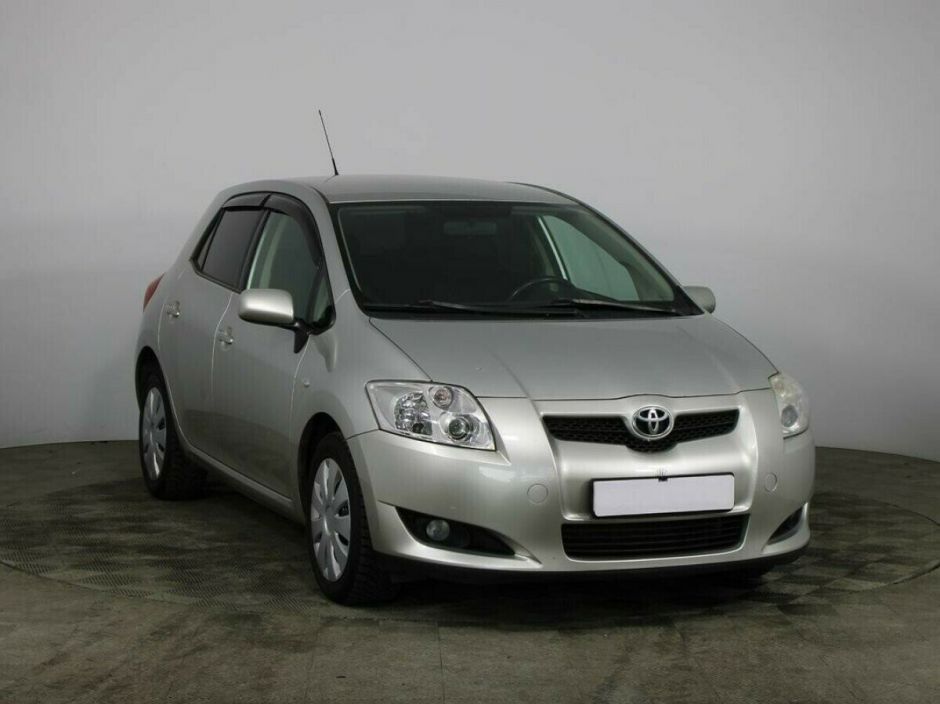 Toyota Auris, 1.6 л, МТ, 2009 фото 5