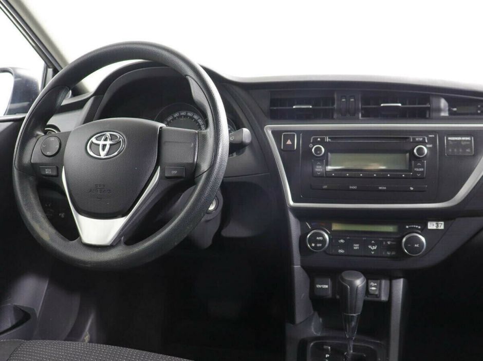 Toyota Auris, 1.6 л, Вариатор, 2013 фото 8