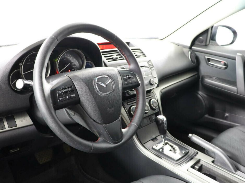 Mazda 6, 2.0 л, АТ, 2010 фото 2