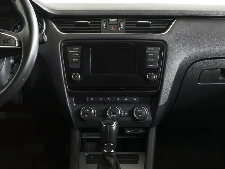 Skoda Octavia, 1.8 л, Робот, 2014 фото 8