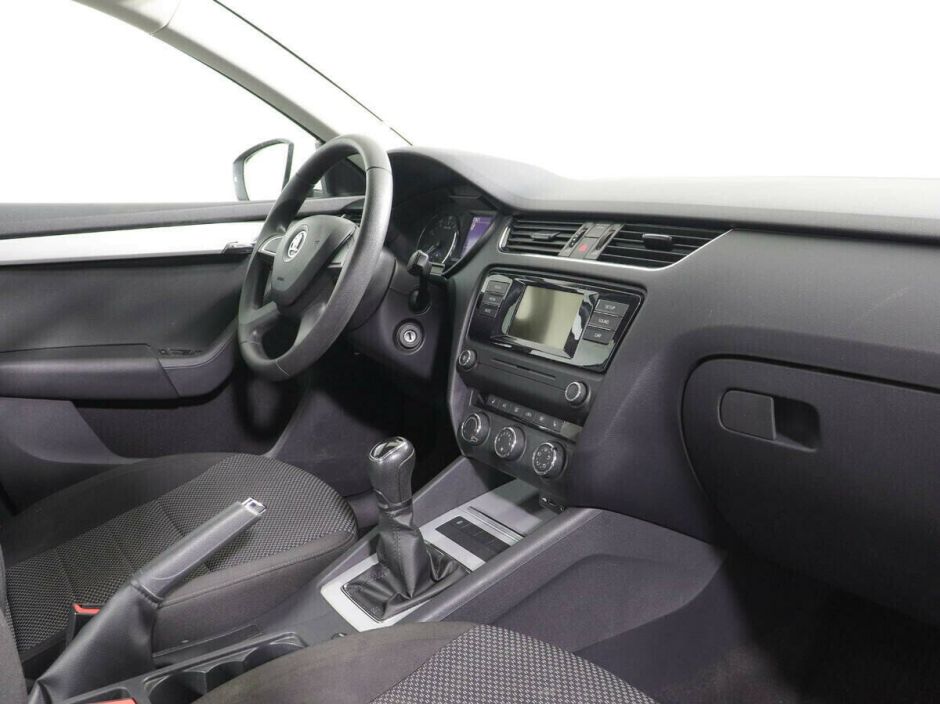 Skoda Octavia, 1.6 л, МТ, 2015 фото 8