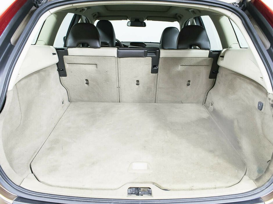 Volvo XC60, 2.4 л, АТ, 2010 фото 2