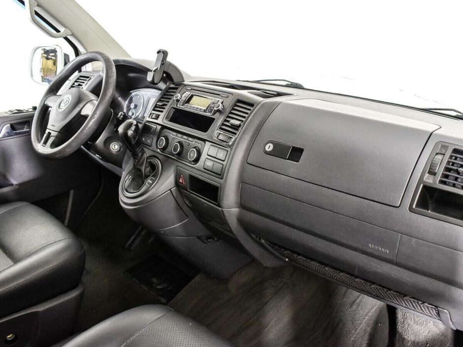 Volkswagen Multivan, 2.0 л, Робот, 2010 фото 2