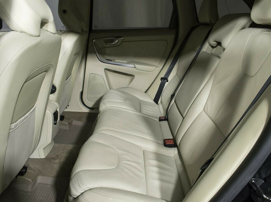 Volvo XC60, 2.4 л, АТ, 2012 фото 2