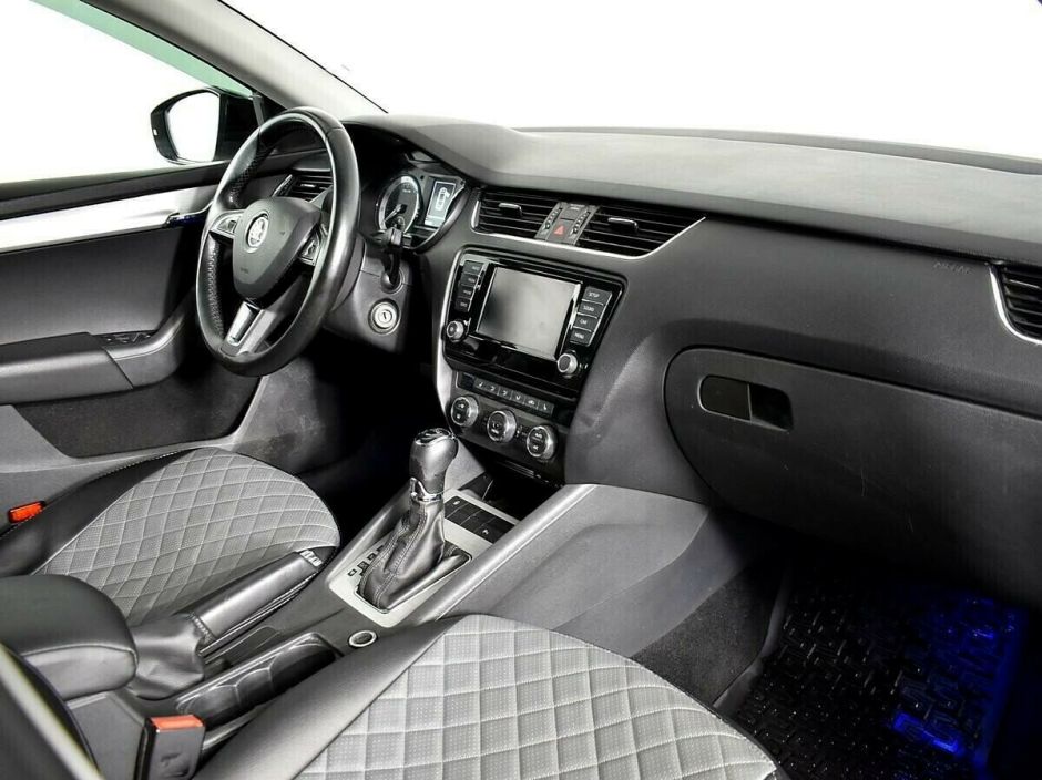 Skoda Octavia, 1.8 л, Робот, 2016 фото 2
