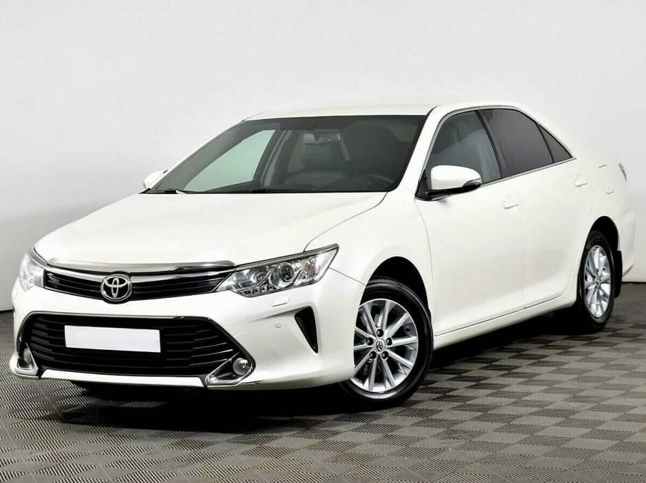 Toyota Camry, 2.5 л, АТ, 2017 фото 3
