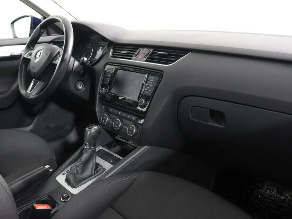 Skoda Octavia, 1.4 л, Робот, 2016 фото 8