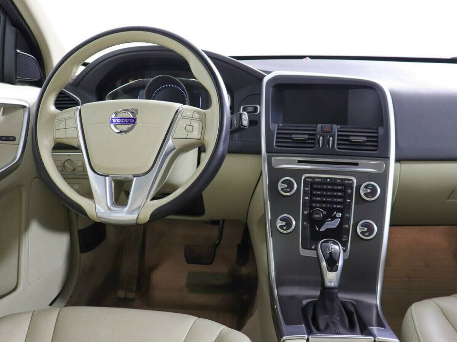 Volvo XC60, 2.4 л, АТ, 2015 фото 2