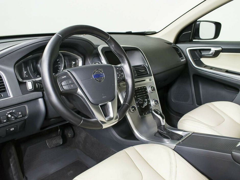 Volvo XC60, 2.4 л, АТ, 2016 фото 9
