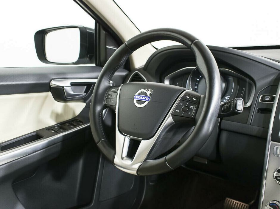 Volvo XC60, 2.4 л, АТ, 2016 фото 11