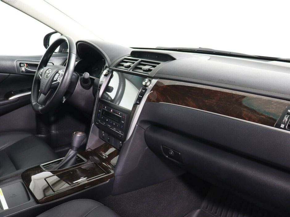 Toyota Camry, 2.5 л, АТ, 2018 фото 2