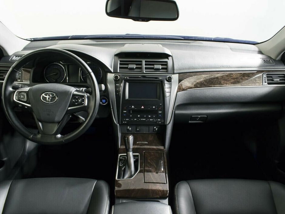 Toyota Camry, 2.5 л, АТ, 2018 фото 2