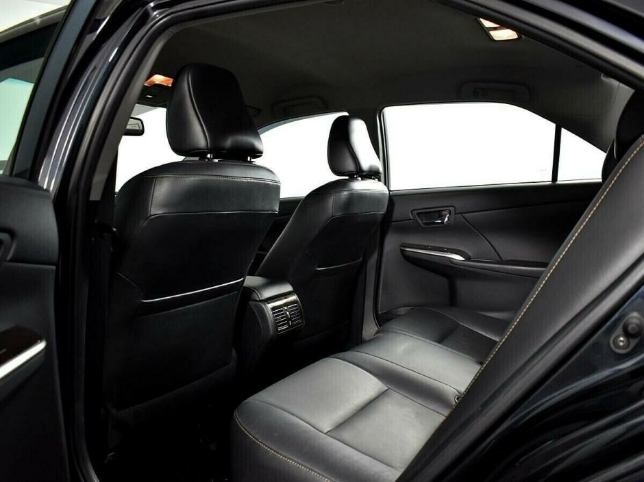 Toyota Camry, 2.5 л, АТ, 2018 фото 2