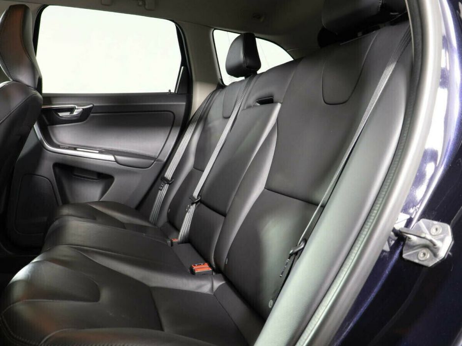 Volvo XC60, 2.4 л, АТ, 2016 фото 1