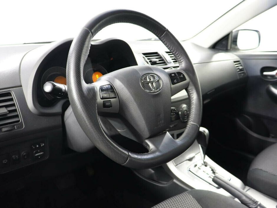 Toyota Corolla, 1.6 л, АТ, 2010 фото 7