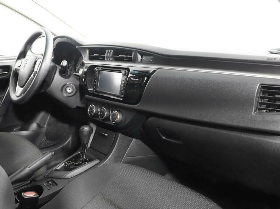 Toyota Corolla, 1.6 л, Вариатор, 2013 фото 2