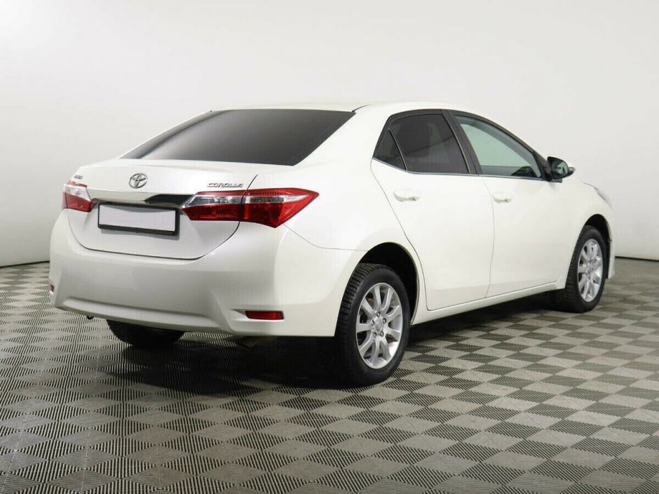 Toyota Corolla, 1.6 л, Вариатор, 2013 фото 4