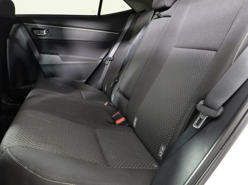 Toyota Corolla, 1.6 л, Вариатор, 2013 фото 1