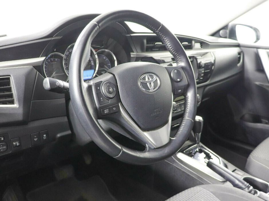 Toyota Corolla, 1.6 л, Вариатор, 2014 фото 7