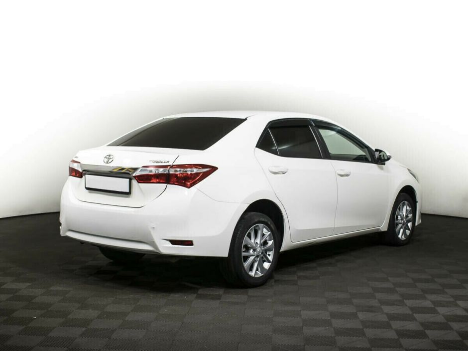 Toyota Corolla, 1.6 л, Вариатор, 2015 фото 4