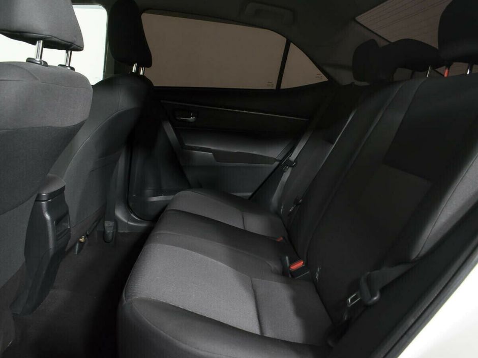 Toyota Corolla, 1.6 л, Вариатор, 2015 фото 1