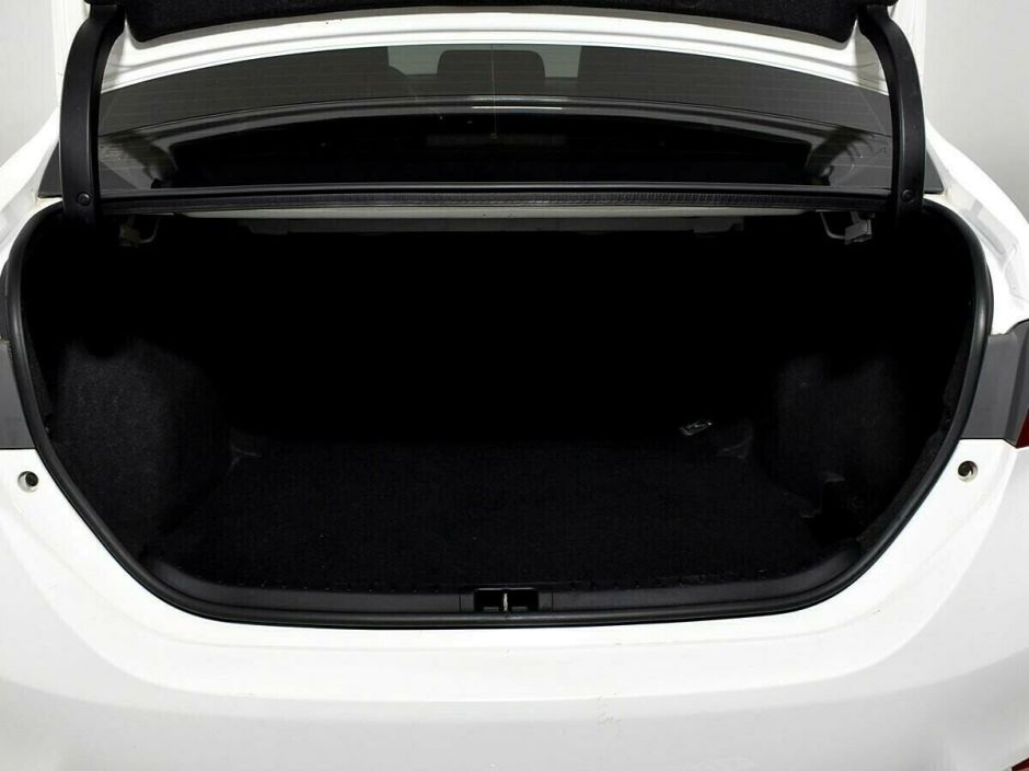 Toyota Corolla, 1.6 л, МТ, 2013 фото 1