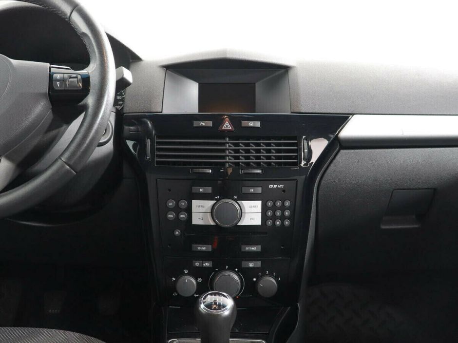 Opel Astra, 1.3 л, МТ, 2010 фото 7