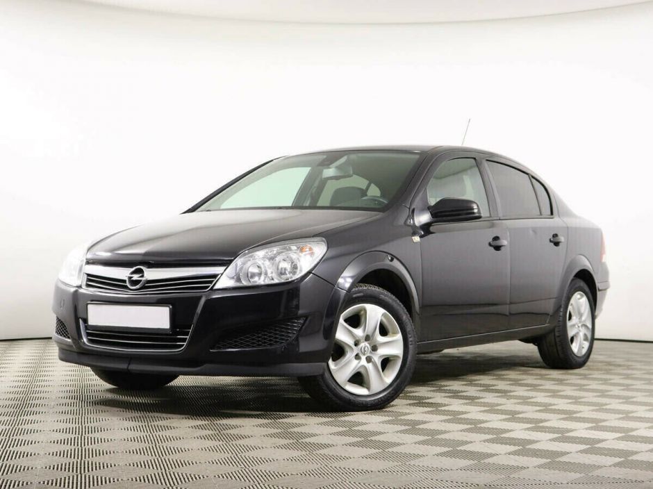 Opel Astra, 1.8 л, МТ, 2012 фото 3