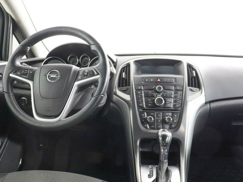 Opel Astra, 1.4 л, АТ, 2012 фото 8