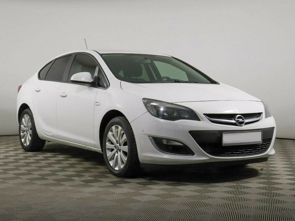 Opel Astra, 1.6 л, АТ, 2012 фото 4