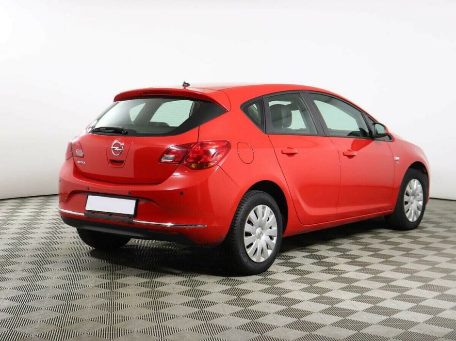 Opel Astra, 1.6 л, МТ, 2013 фото 5